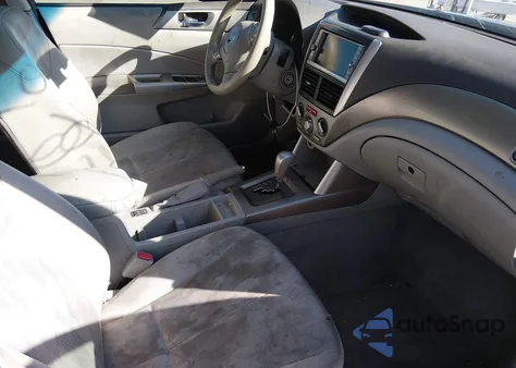 2010 Subaru Forester 2.5X Premium z USA, uszkodzony, nr VIN JF2SH6CC6AH901503